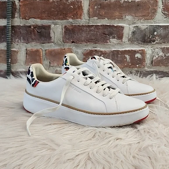 Cole Haan Women's GrandPro Topspin Sneakers White/Graffiti, Size 9B - Picture 4 of 17